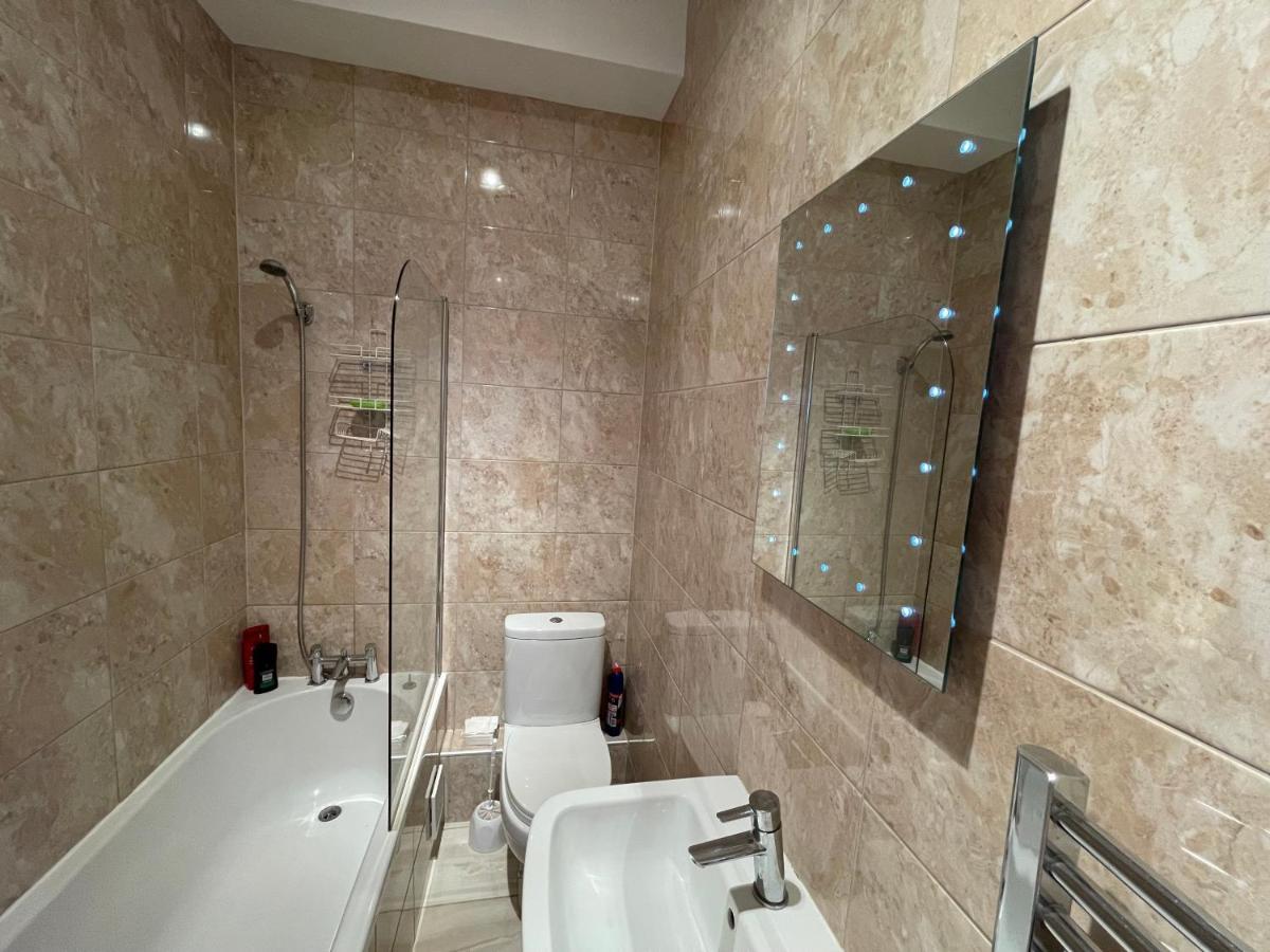 2 Bed Apartment Lakeside On The Promenade סאות'פורט מראה חיצוני תמונה