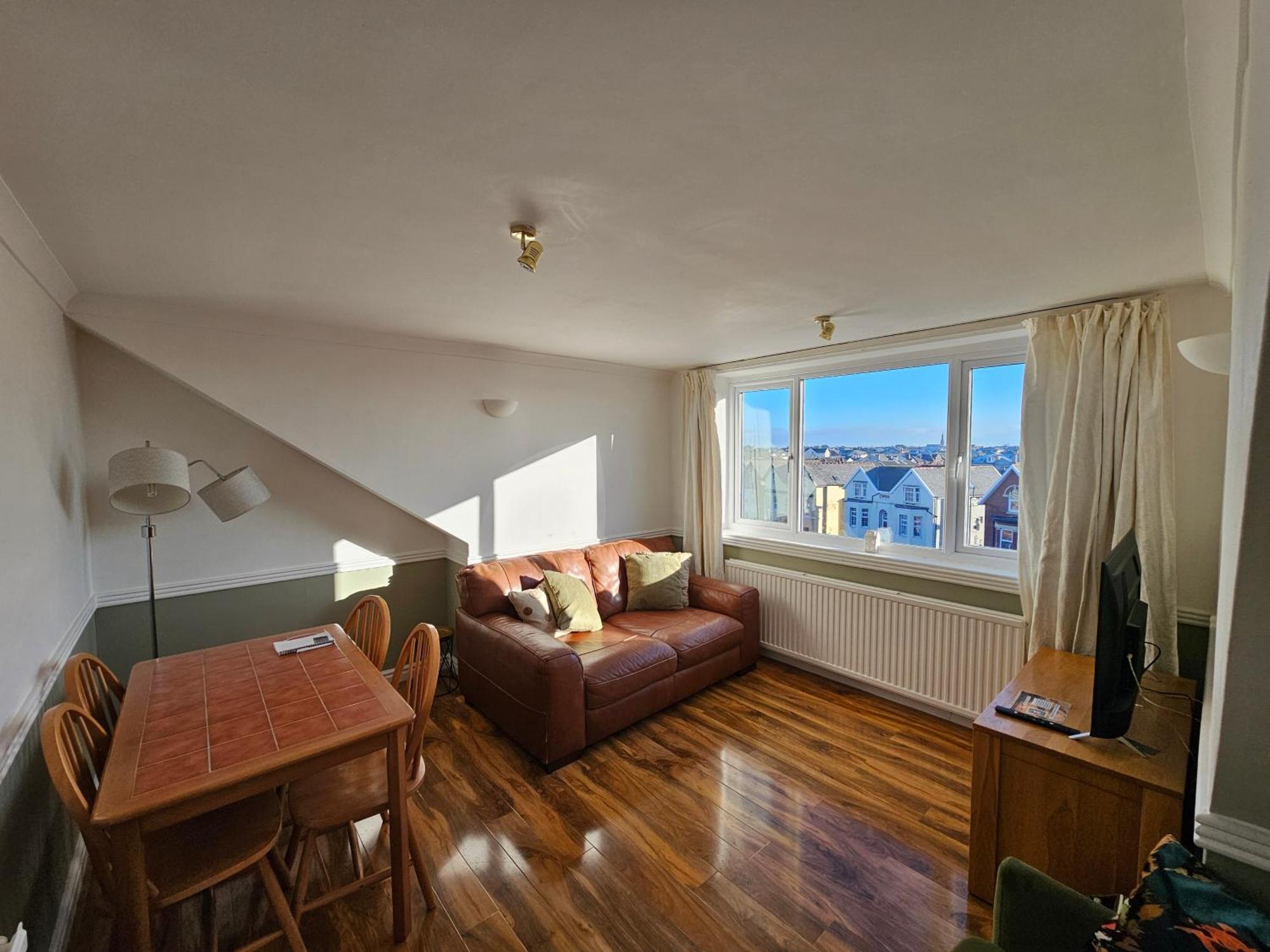 2 Bed Apartment Lakeside On The Promenade סאות'פורט מראה חיצוני תמונה